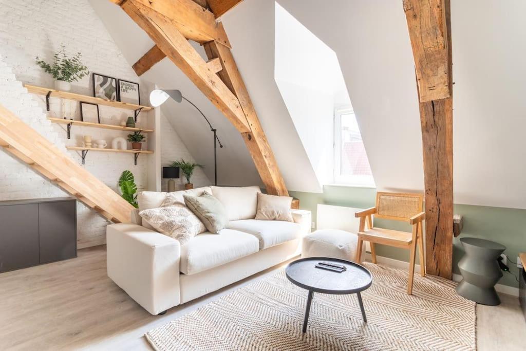 L'Elegant - Appartement Fonctionnel Plein-Centre De ดูเอ ภายนอก รูปภาพ